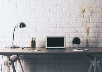 Kako izbrati namizno svetilko?